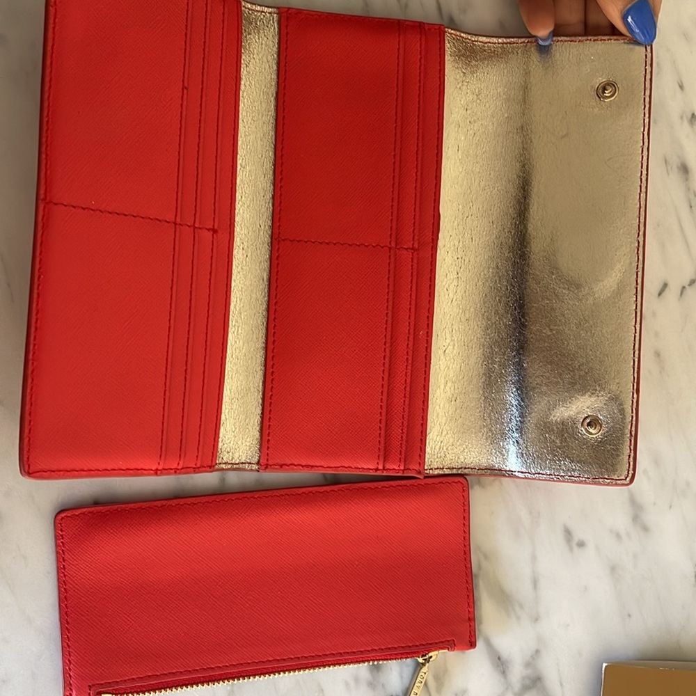 Tory Burch coral wallet - Picture 2 of 5